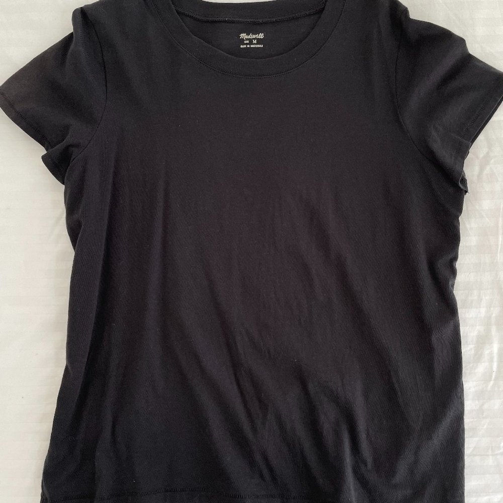 Madewell Tee (M)